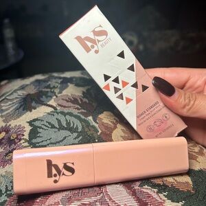 🍑☺️ BRAND NEW LYS BEAUTY BLUSH STICK IN SHADE “CURVY”